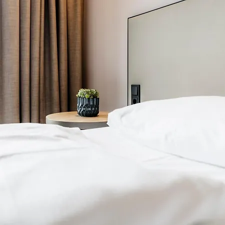 Hotel I - Park 3*